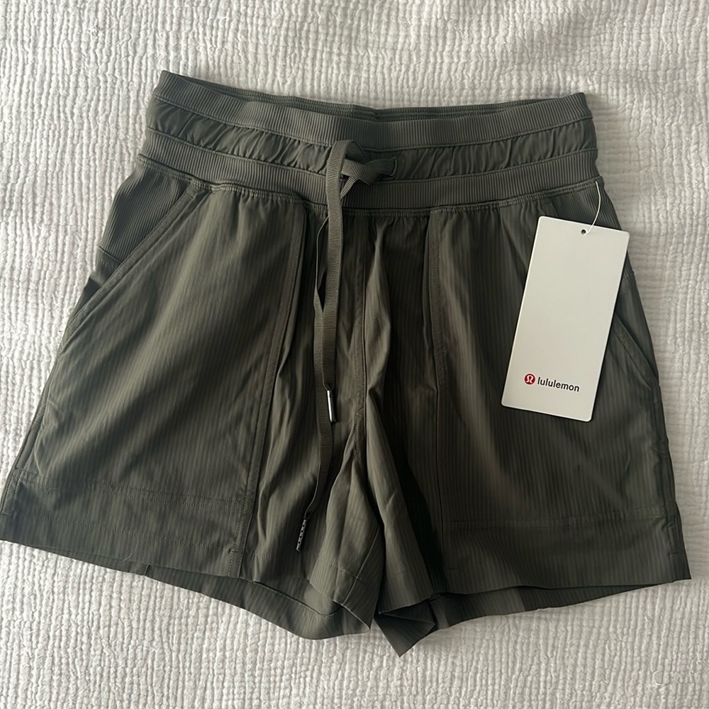 Lululemon Dance Studio High Rise Short 3.5” - Size 2 in Olive Green